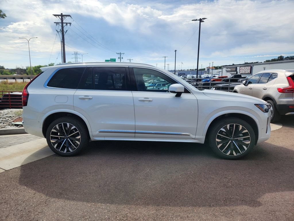 Used 2025 Volvo XC90 B6 Plus AWD/4WD image 5