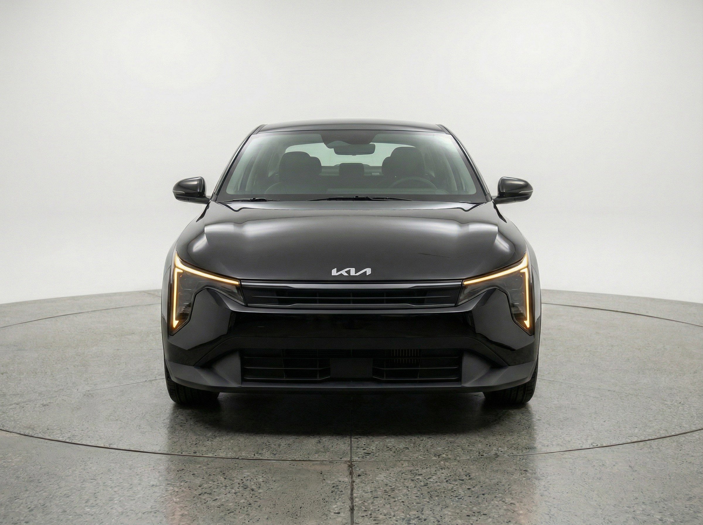 Used 2025 Kia K4 LXS image 2