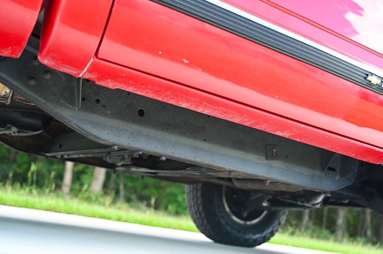 Used 1989 Chevrolet Silverado 1500 4x4 Regular Cab image 14