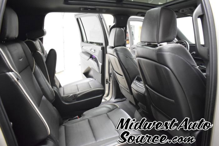Used 2023 Cadillac Escalade ESV Sport w/ LPO, Illumination Package image 30