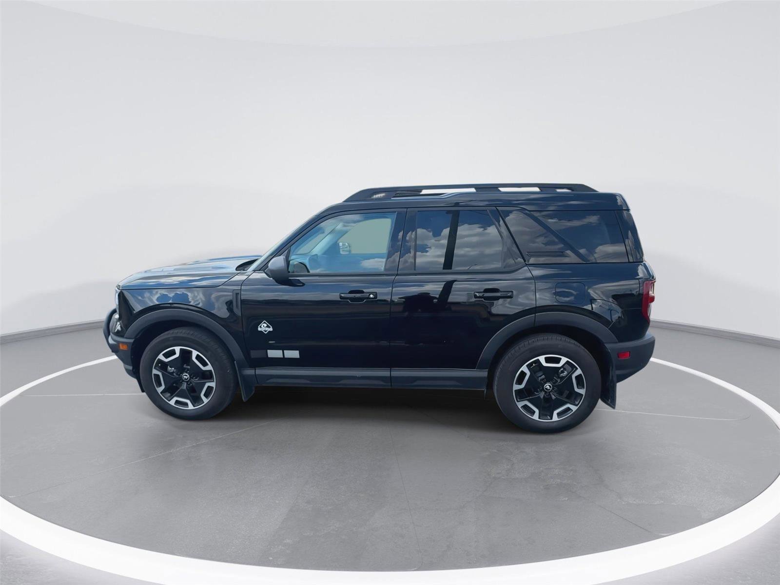 Certified 2024 Ford Bronco Sport Outer Banks w/ Tech Package image 8