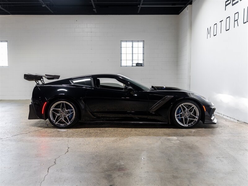 Used 2019 Chevrolet Corvette ZR1 RWD image 8