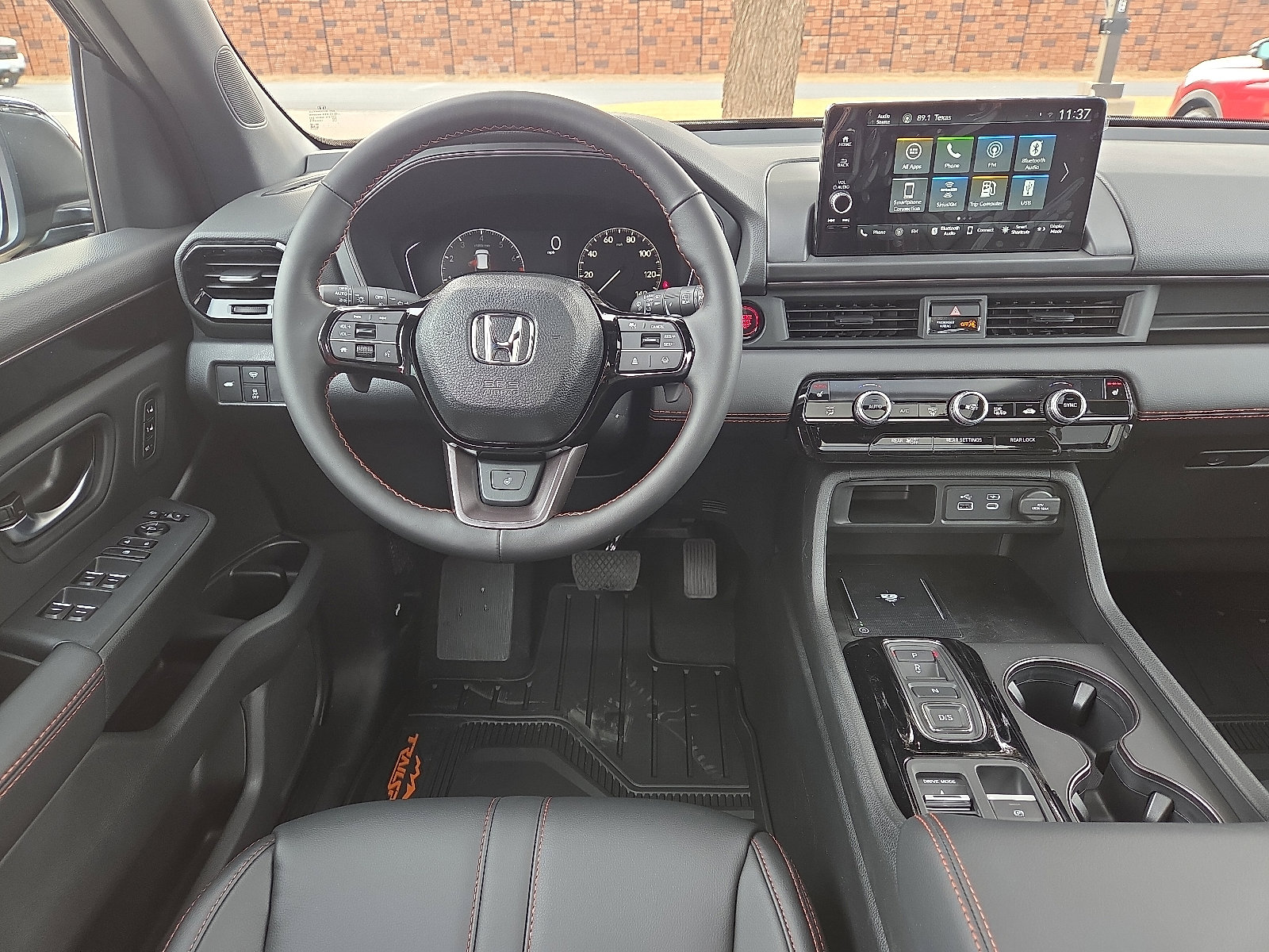 New 2025 Honda Pilot TrailSport image 9