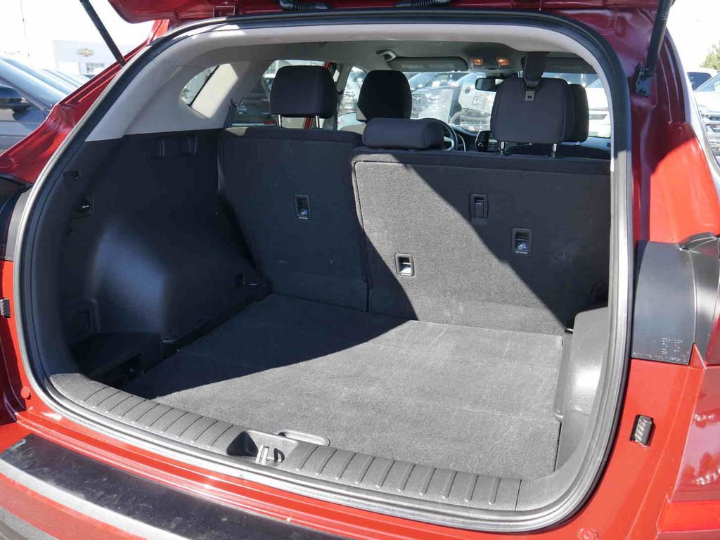 Used 2020 Hyundai Tucson SE w/ Winter Weather Package image 9