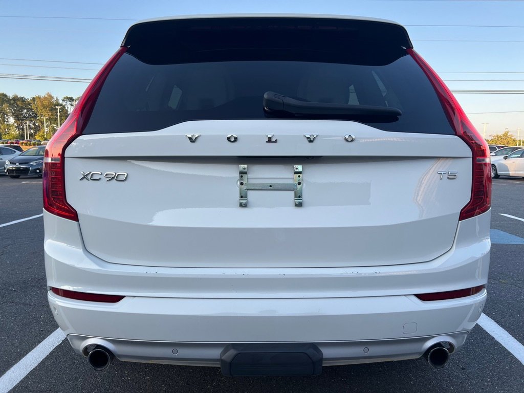Used 2019 Volvo XC90 T5 Momentum w/ Protection Package image 5