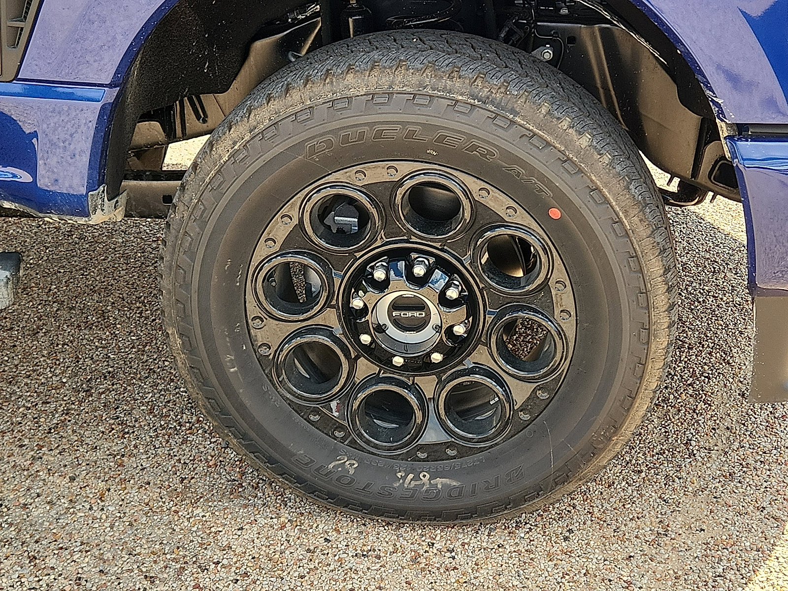 New 2026 Ford F350 Lariat w/ Black Appearance Package image 8