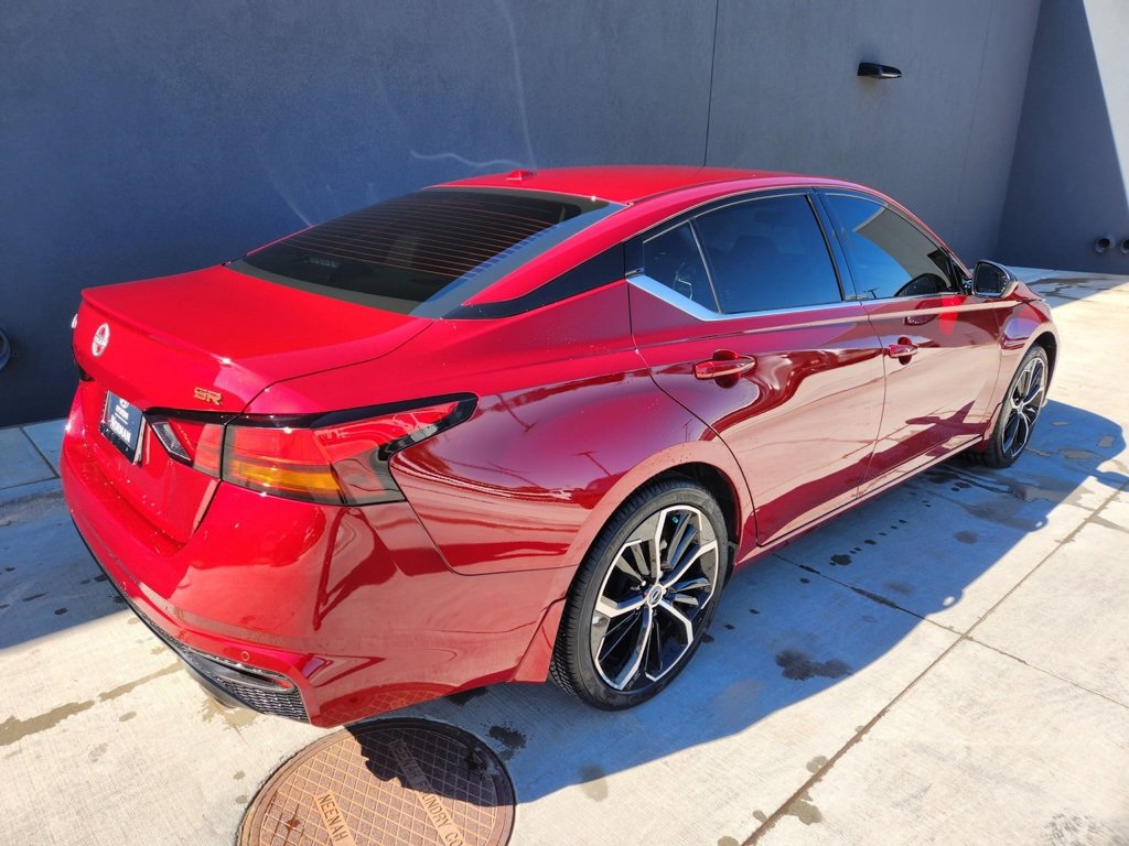 Used 2024 Nissan Altima 2.5 SR w/ SR Premium Package image 6