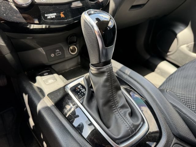 Used 2022 Nissan Rogue Sport SV w/ Technology Package FWD image 21