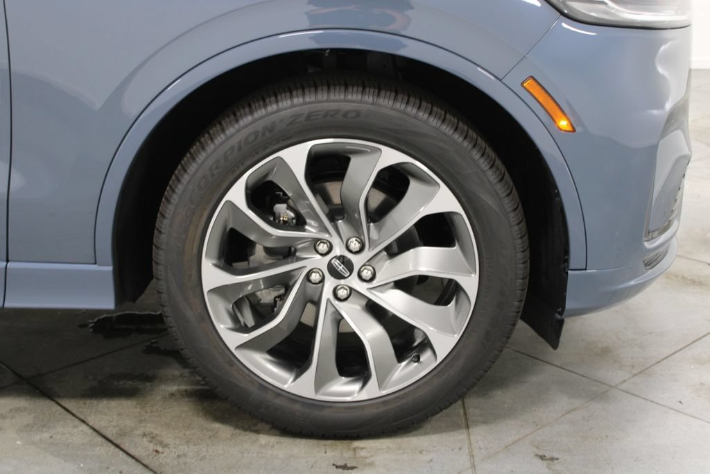 New 2026 Lincoln Aviator 2WD w/ Jet Appearance Package image 12