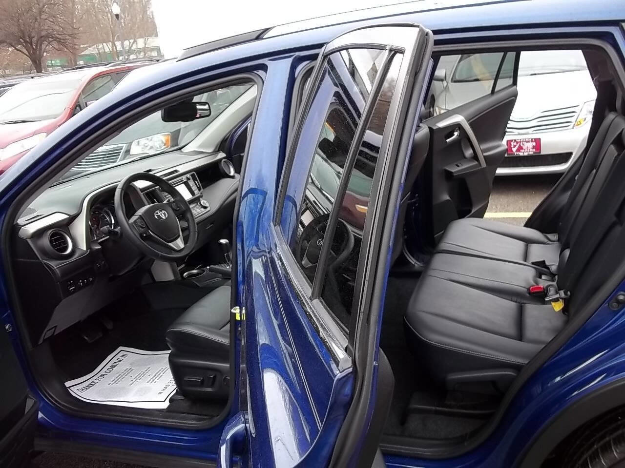 Used 2015 Toyota RAV4 Limited w/ Technology Package image 3