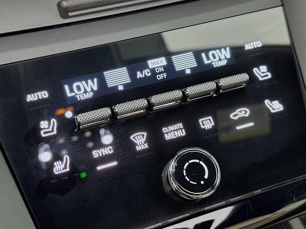 Certified 2026 Porsche Macan Electric RWD image 18