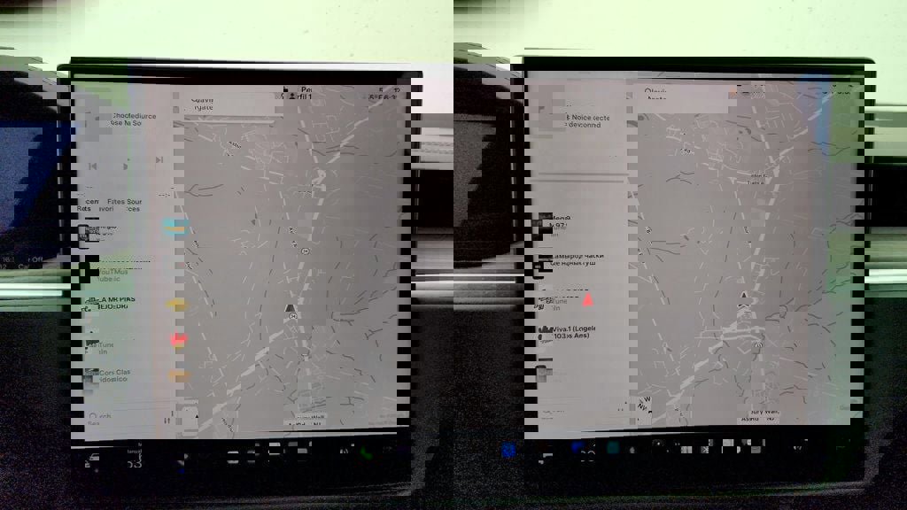 Used 2024 Tesla Model X image 22