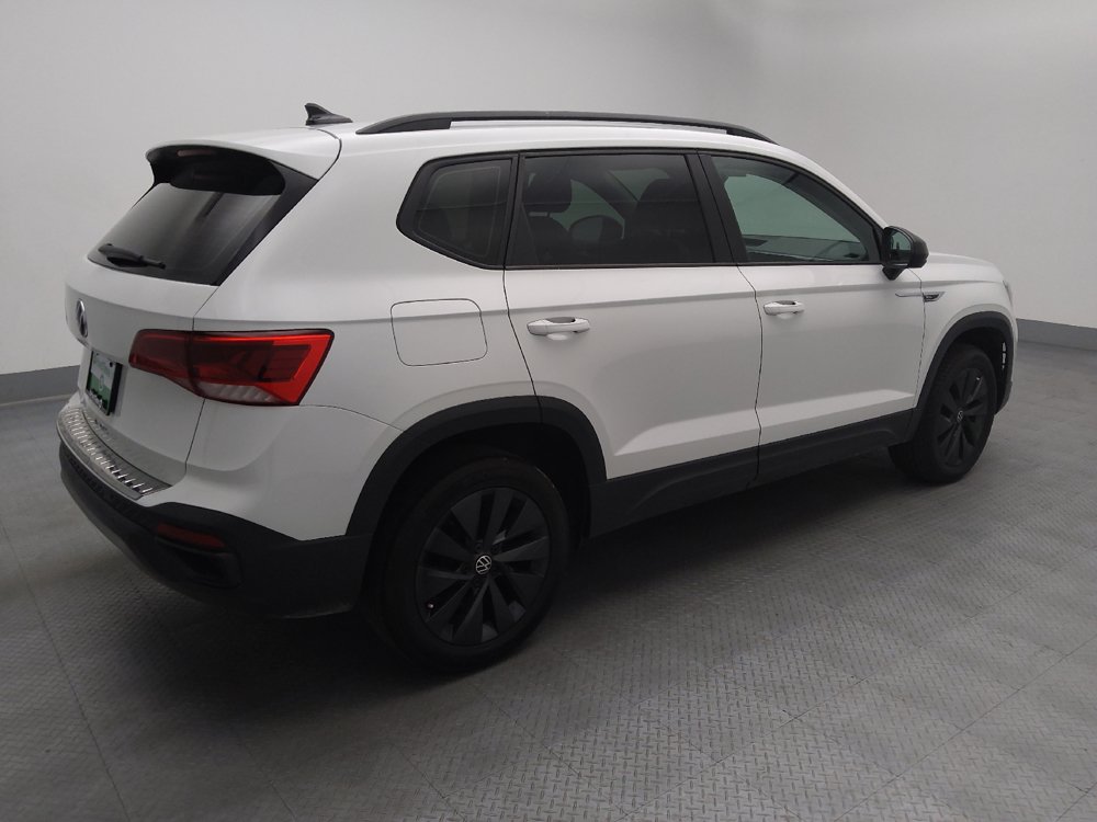 Used 2024 Volkswagen Taos S w/ MDO Package FWD image 10