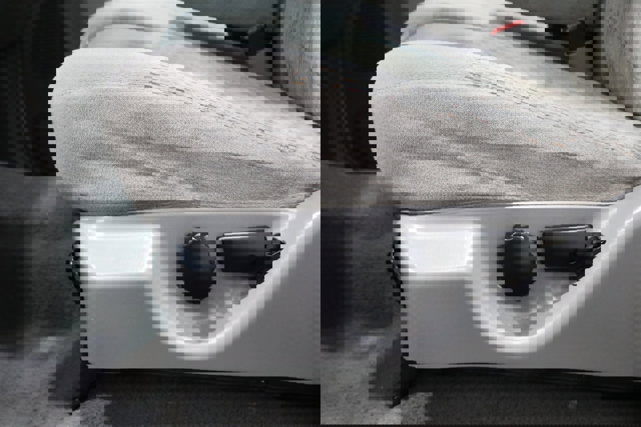 Used 2000 Ford F350 XLT image 70