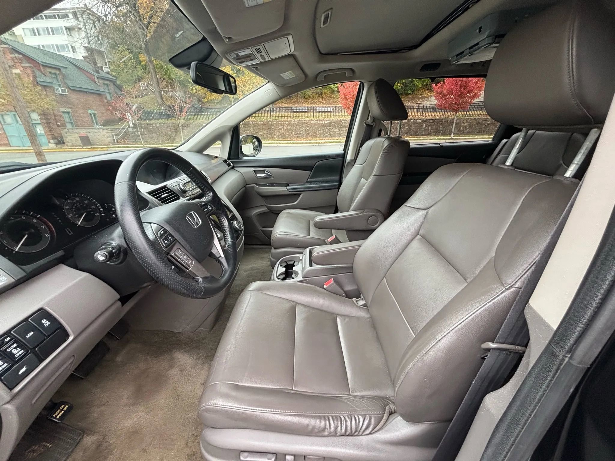 Used 2017 Honda Odyssey EX-L image 15