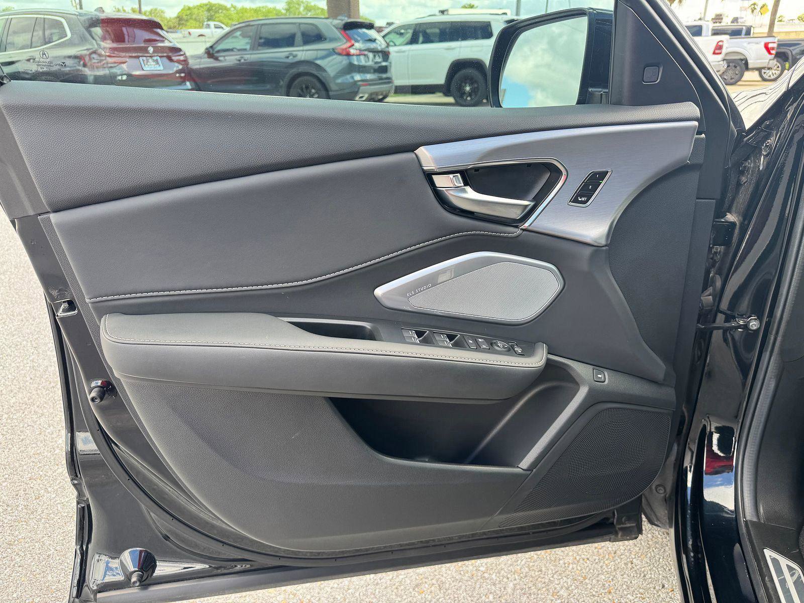 Used 2024 Acura RDX SH-AWD w/ Technology Package image 7