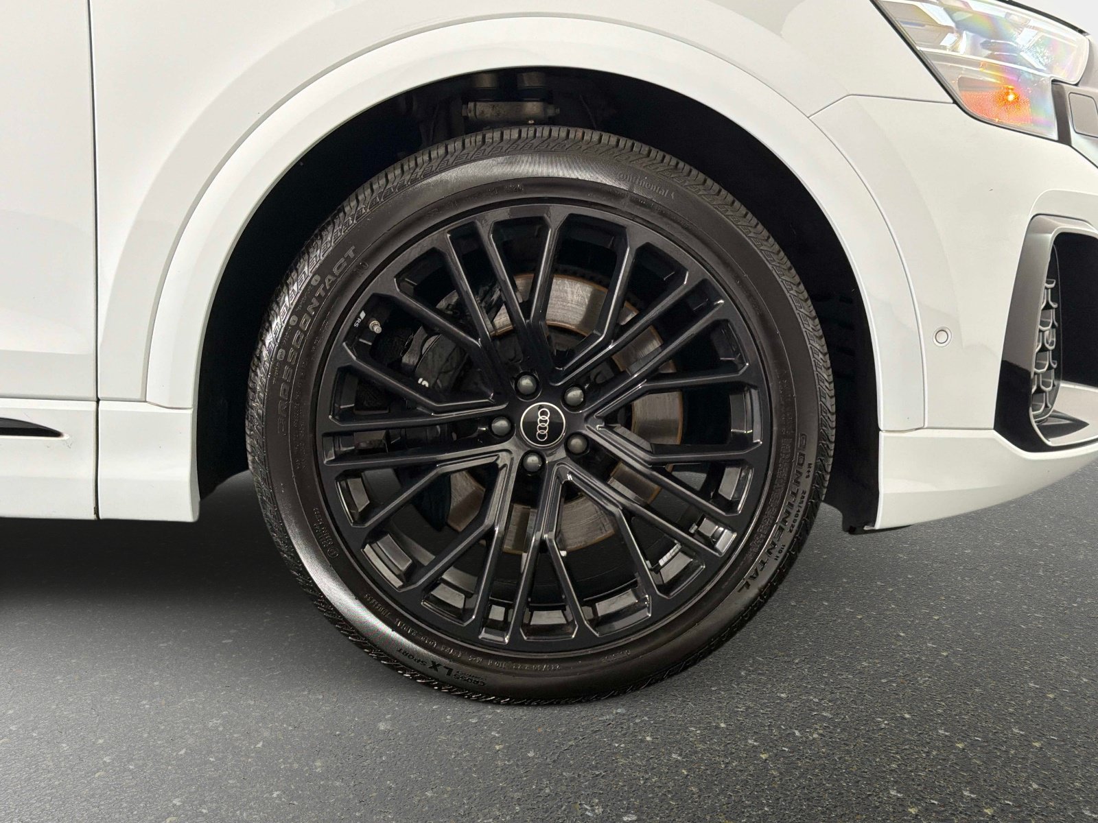 Used 2024 Audi SQ8 Prestige w/ Prestige Package AWD/4WD image 21