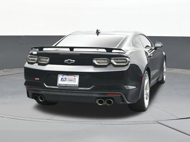 Used 2019 Chevrolet Camaro SS RWD image 13