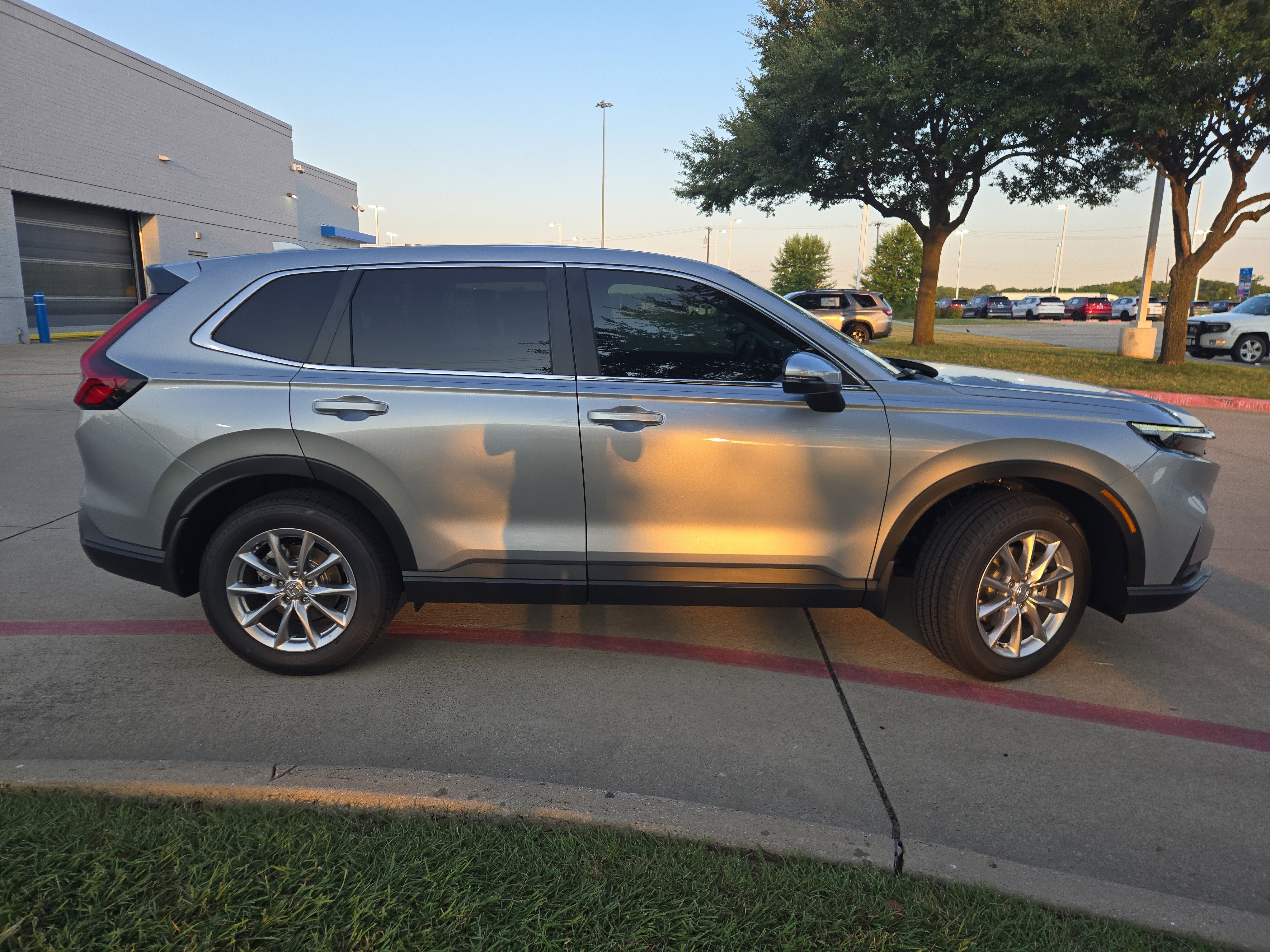 New 2027 Honda CR-V EX image 10