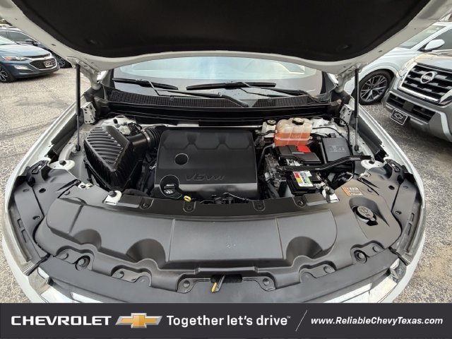 Used 2023 Chevrolet Traverse LT FWD image 36