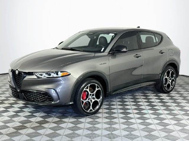 Used 2024 Alfa Romeo Tonale Veloce AWD/4WD image 4