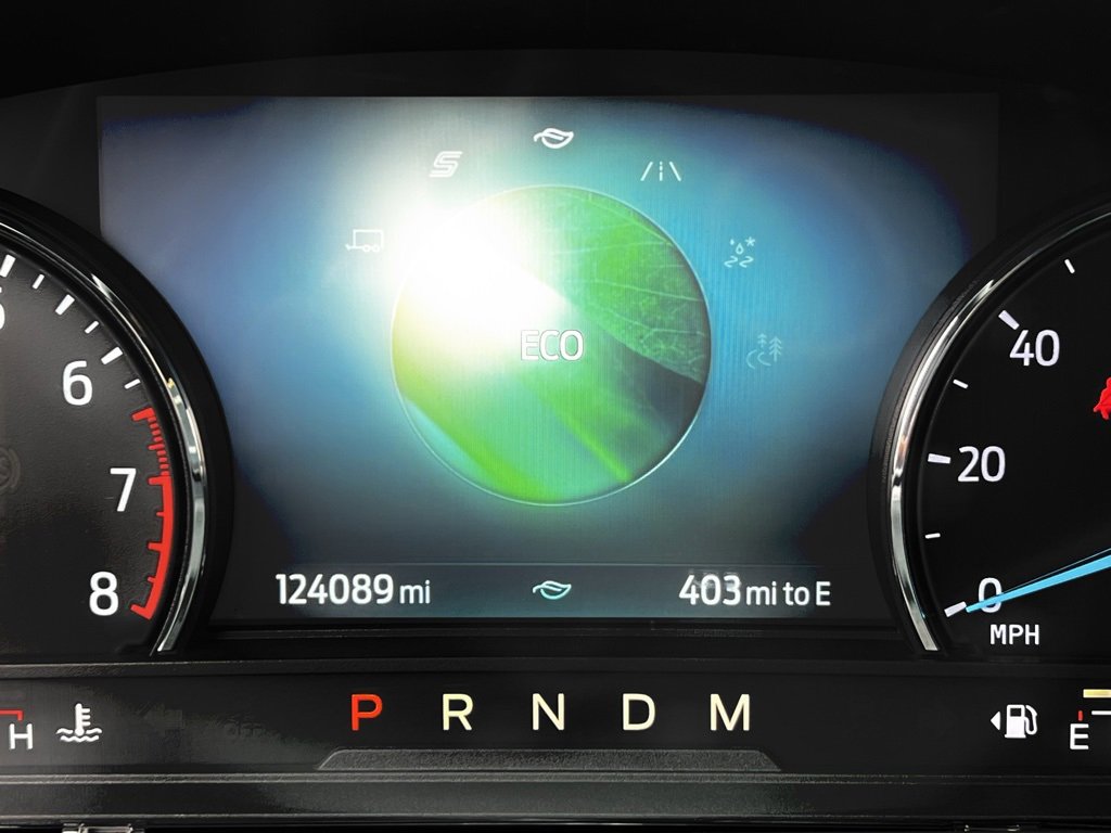 Used 2020 Ford Explorer XLT image 23