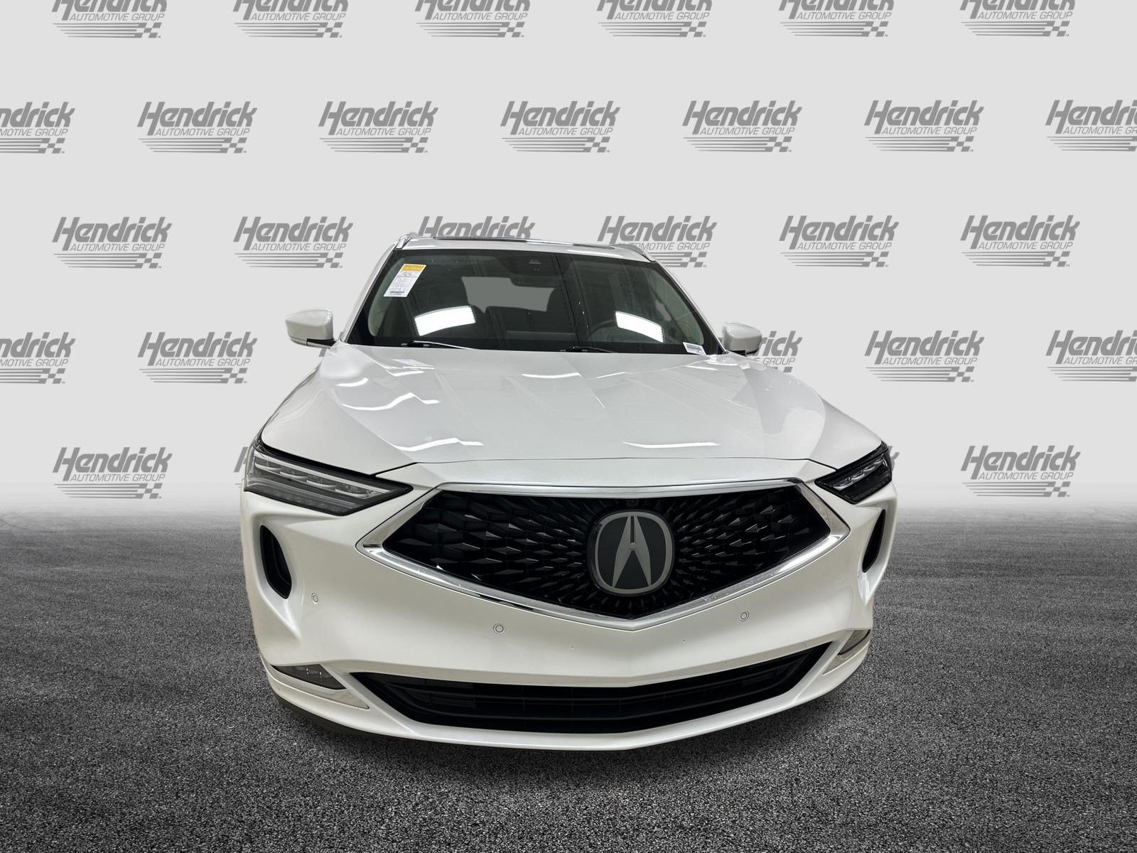 Used 2023 Acura MDX SH-AWD w/ Advance Package image 3