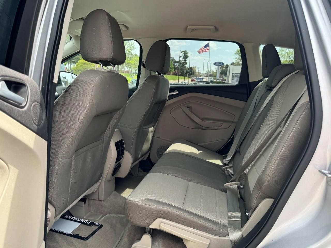 Used 2015 Ford Escape SE w/ Equipment Group 201A image 10