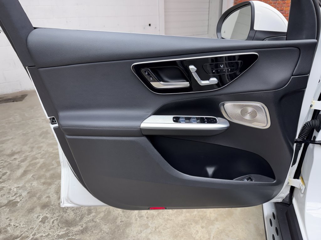 Certified 2025 Mercedes-Benz GLC 300 4MATIC image 10