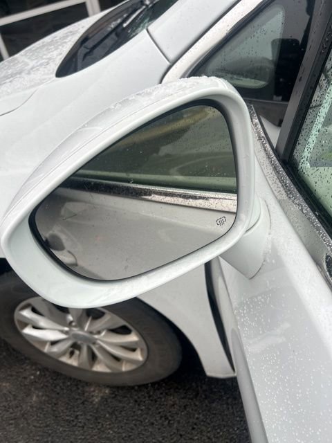 Used 2018 Chrysler Pacifica Touring-L image 15