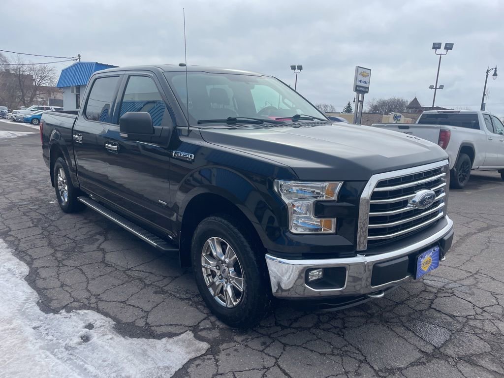 Used 2016 Ford F150 XLT w/ Equipment Group 302A Luxury AWD/4WD image 3