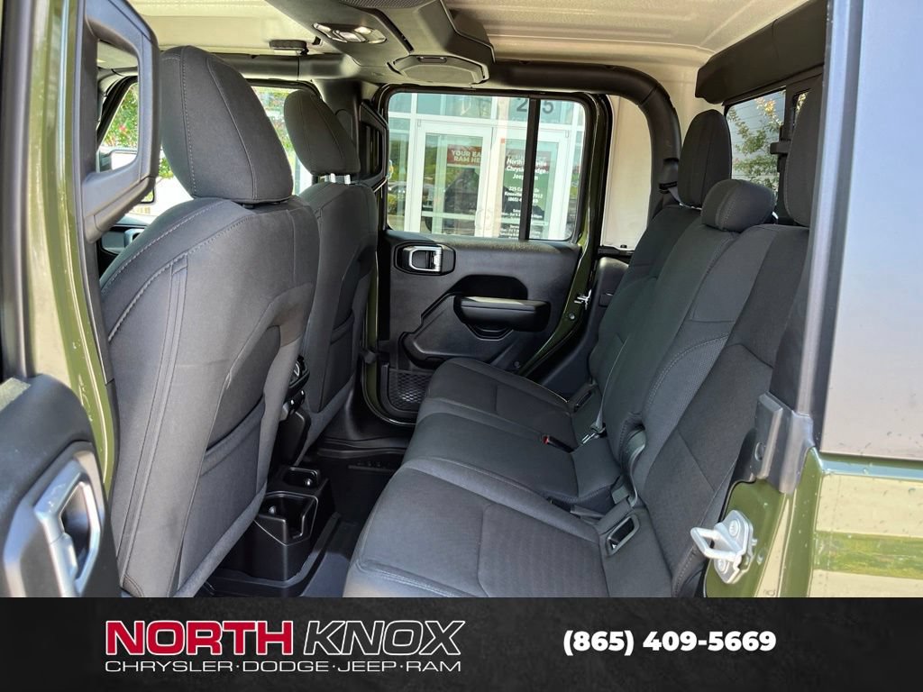 Used 2021 Jeep Gladiator Sport AWD/4WD image 14