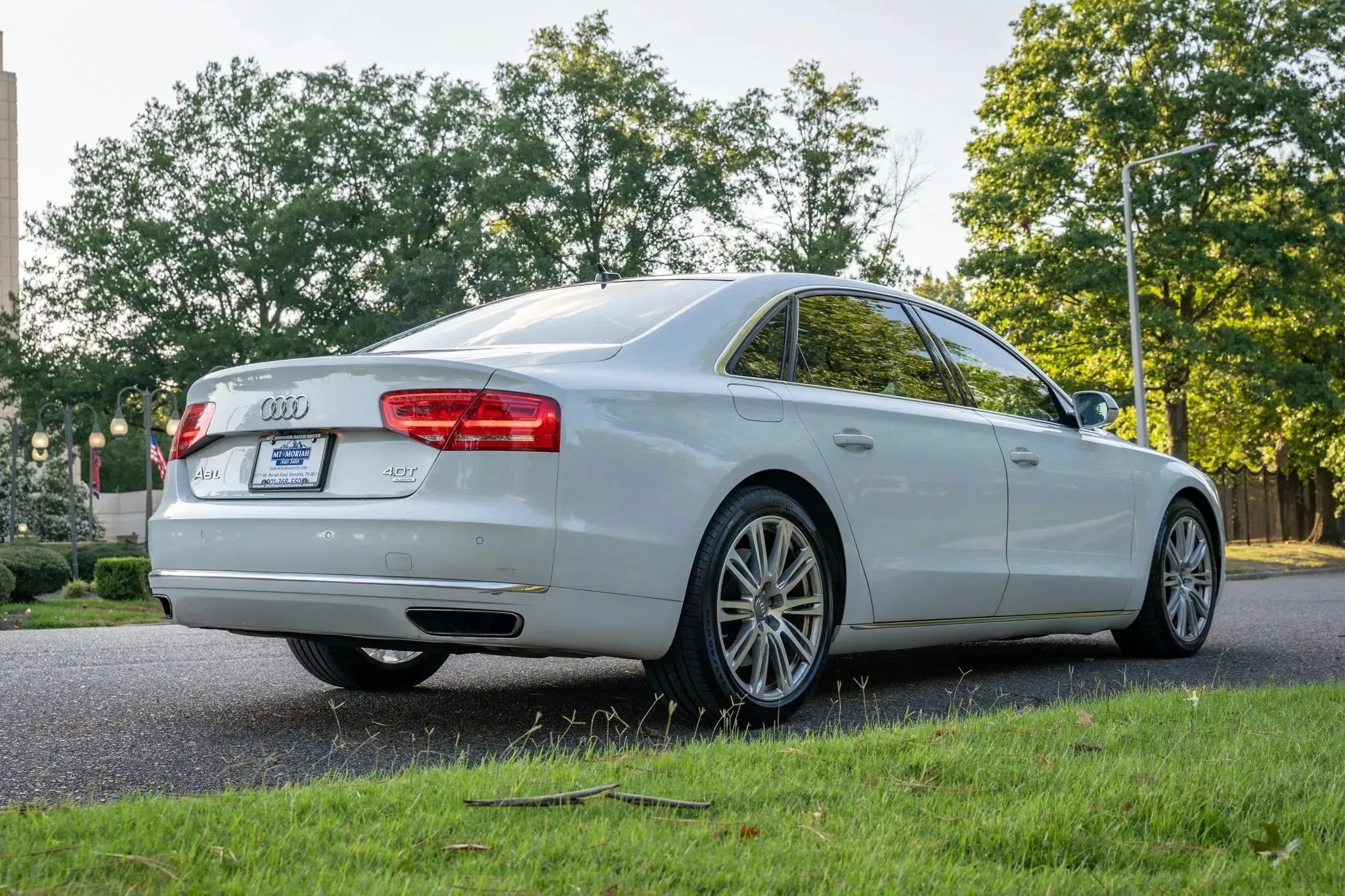 Used 2014 Audi A8 L 4.0T AWD/4WD image 5