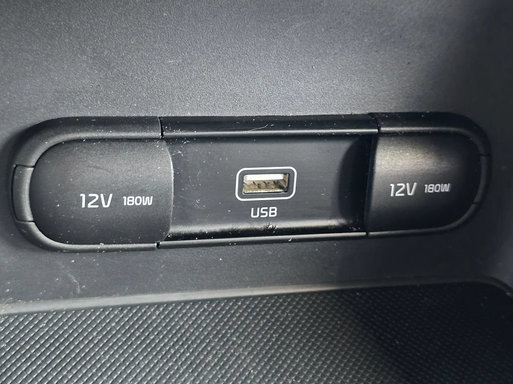 Used 2022 Kia Sportage Nightfall Edition FWD image 29