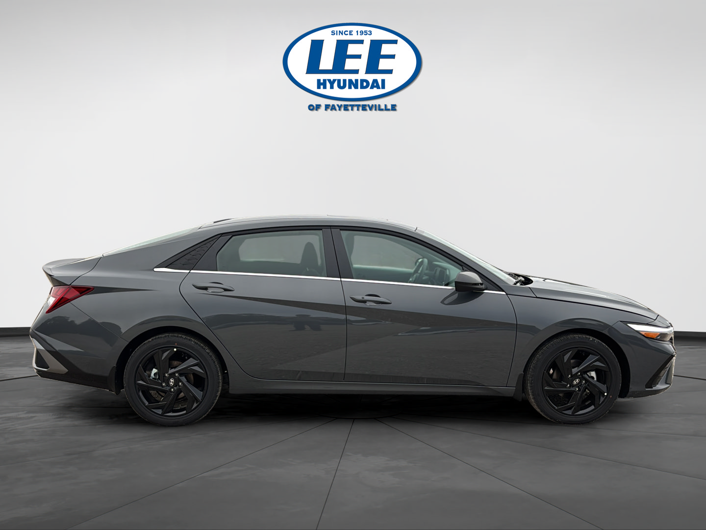 New 2026 Hyundai Elantra SEL Sport Premium FWD image 2