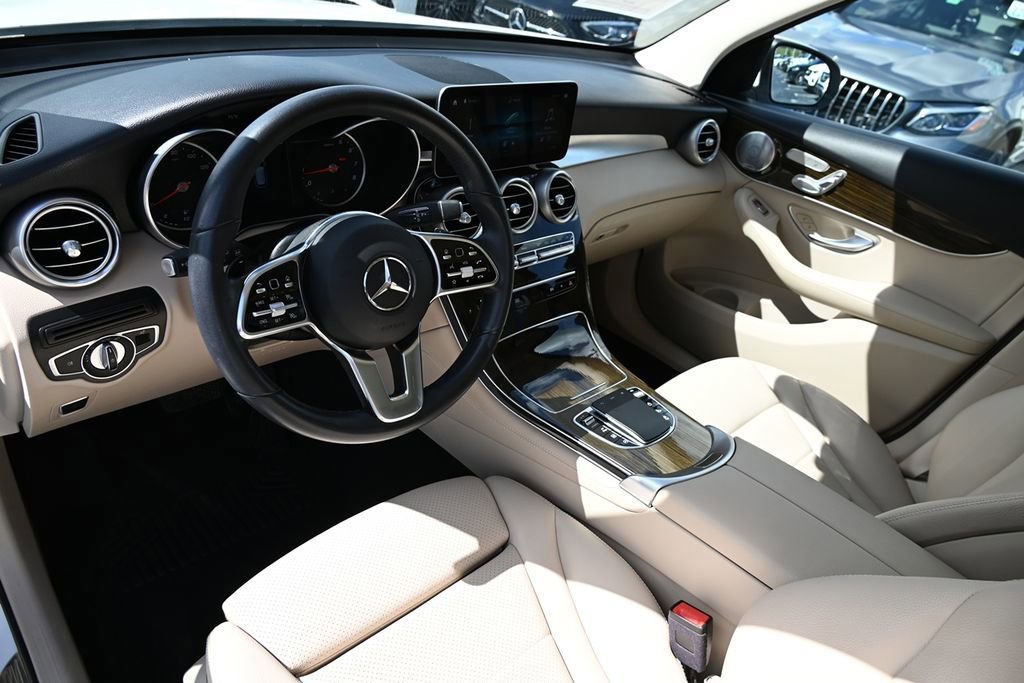 Used 2020 Mercedes-Benz GLC 300 GLC 300 image 21