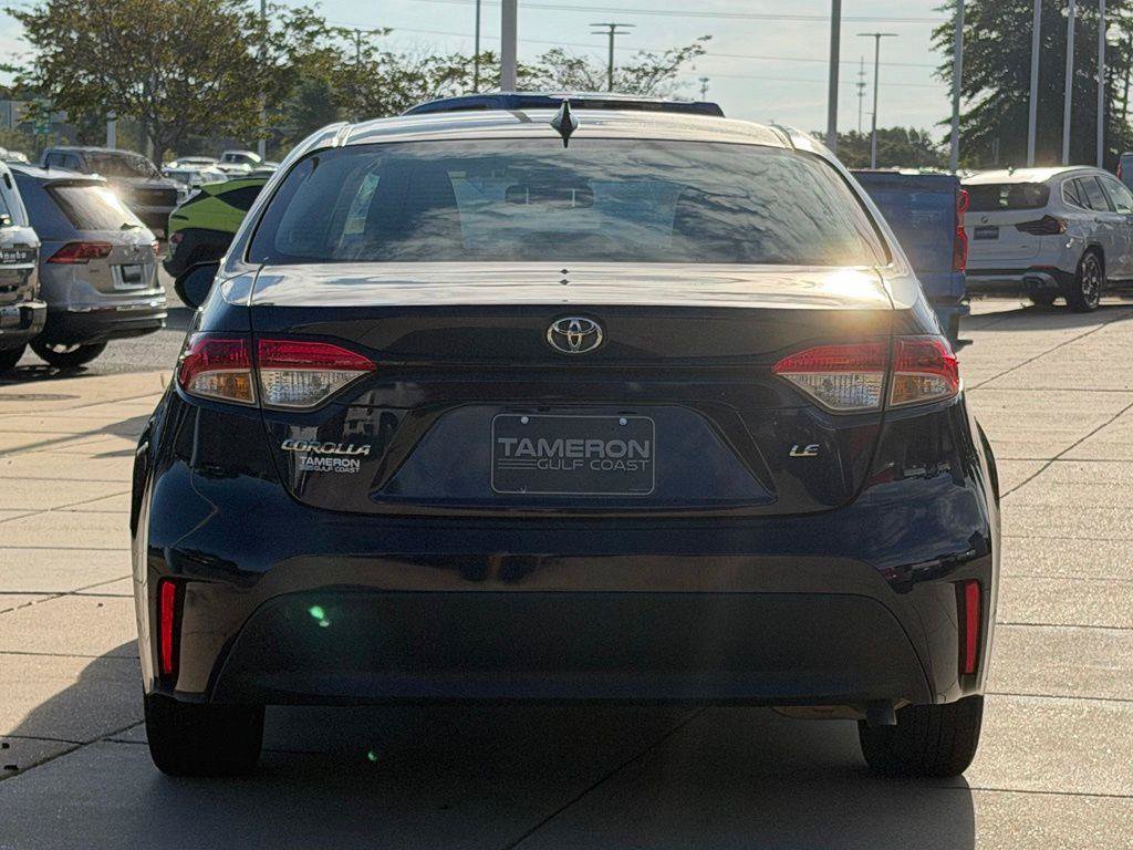 Used 2025 Toyota Corolla LE FWD image 3