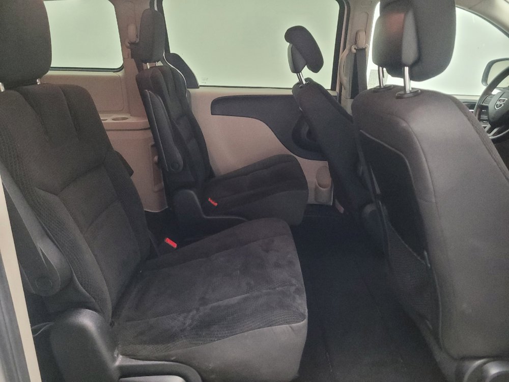 Used 2019 Dodge Grand Caravan SE w/ UConnect Hands-Free Group FWD image 19
