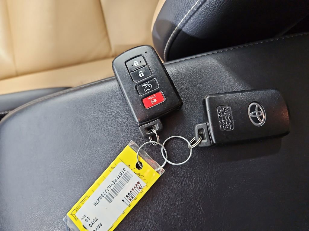 Used 2018 Toyota RAV4 Limited image 28
