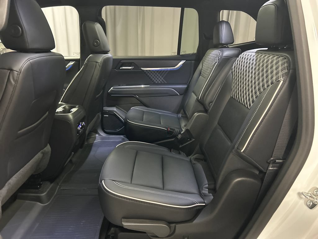 New 2027 GMC Acadia Denali w/ Denali Reserve Package AWD/4WD image 22