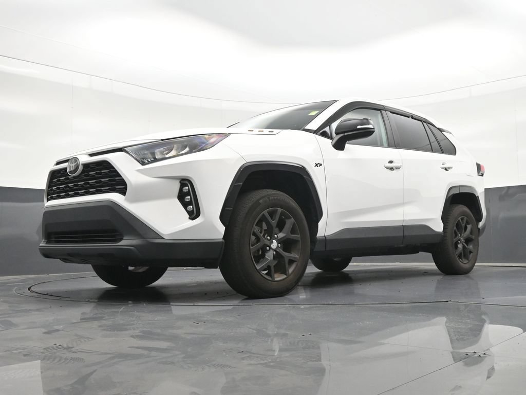 Used 2022 Toyota RAV4 LE FWD image 23