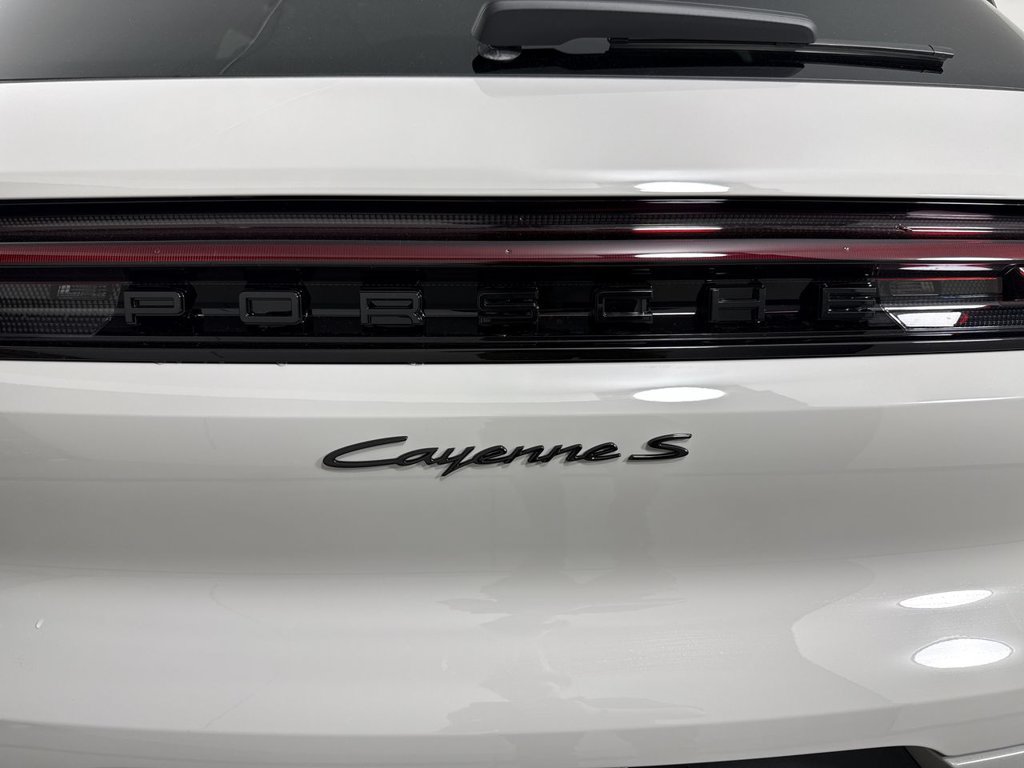 New 2026 Porsche Cayenne S AWD/4WD image 19