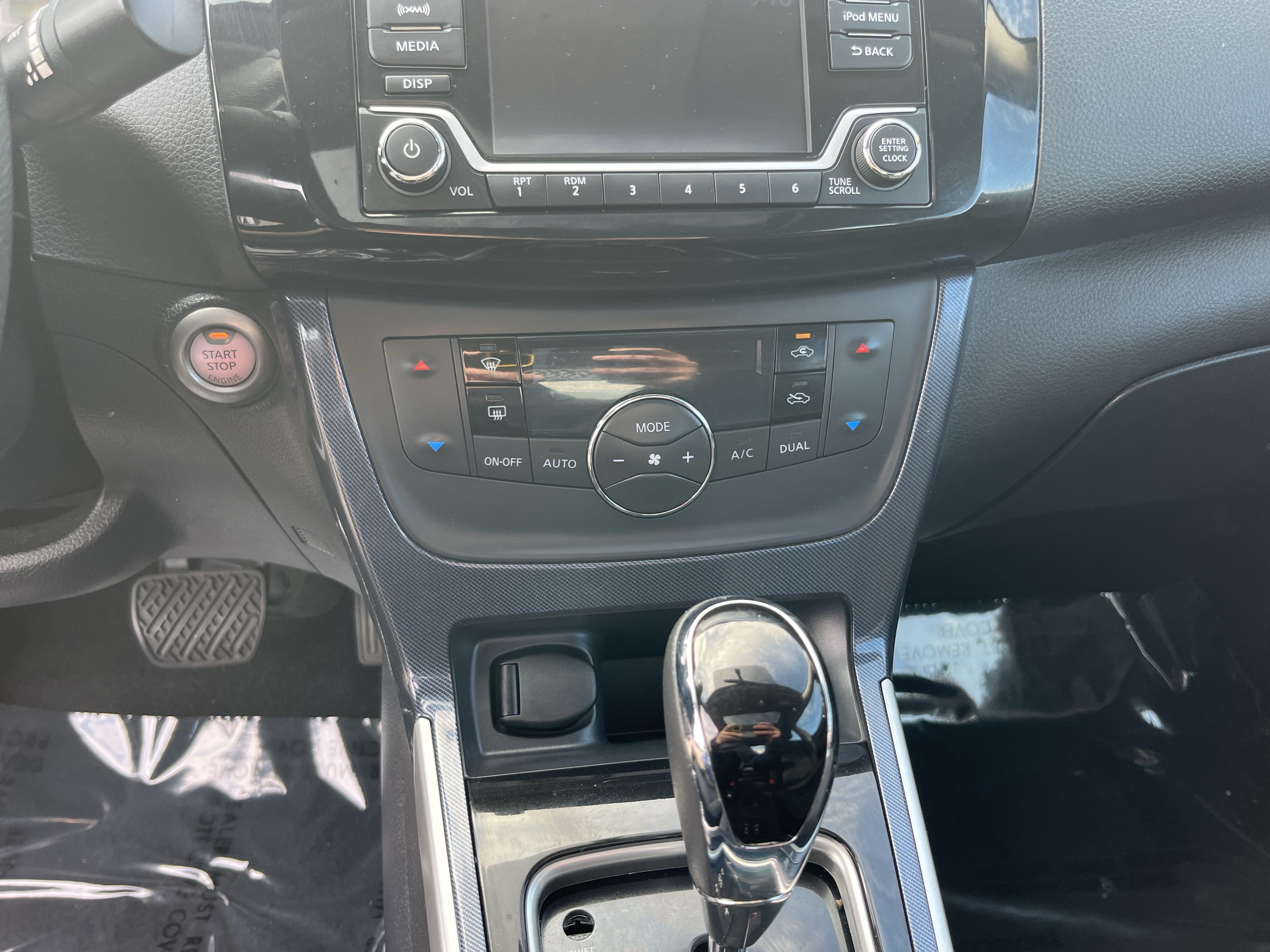 Used 2018 Nissan Sentra SR Turbo FWD image 23