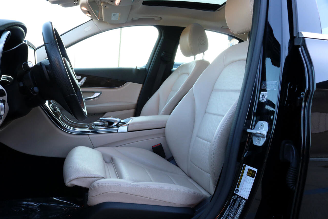 Used 2015 Mercedes-Benz C 300 4MATIC Sedan image 20