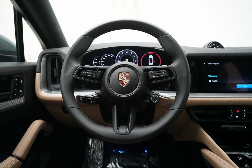 Certified 2026 Porsche Cayenne Coupe image 20