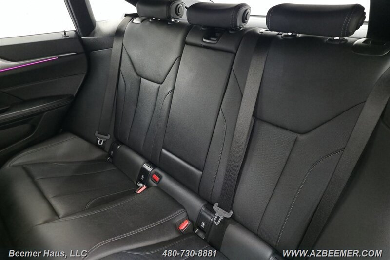 Used 2023 BMW i4 eDrive35 RWD image 28