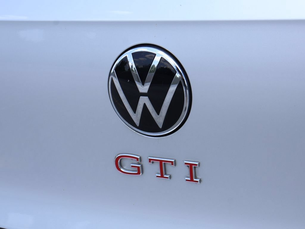 Used 2022 Volkswagen GTI S FWD image 8