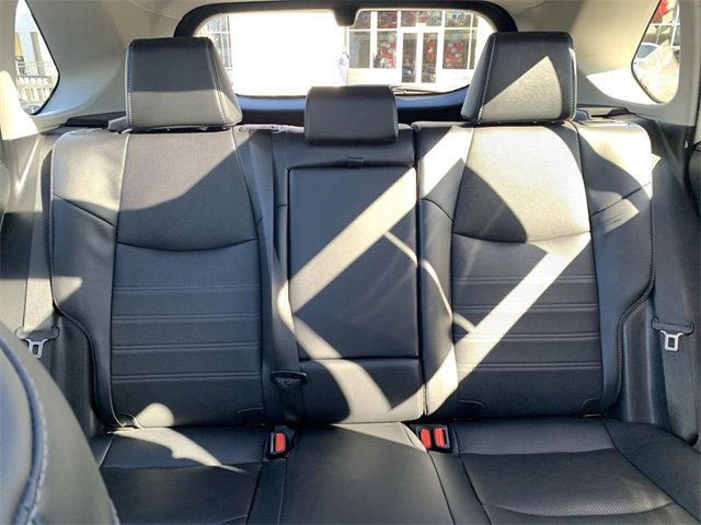 Used 2025 Toyota RAV4 Limited image 32