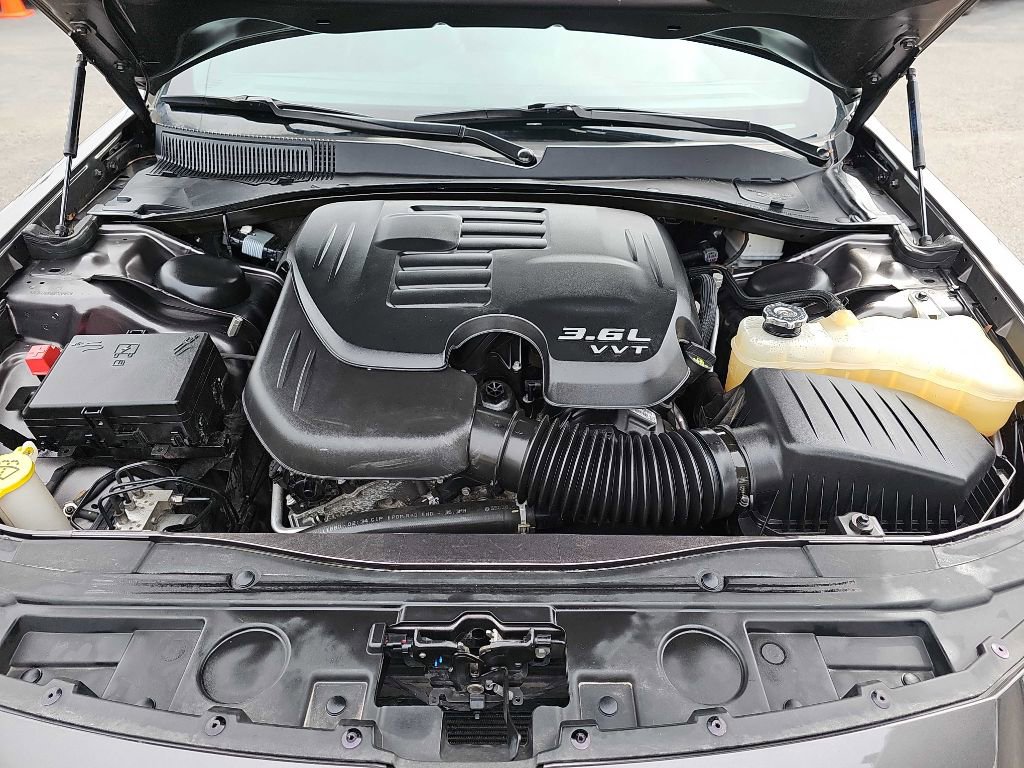 Used 2021 Chrysler 300 S image 50