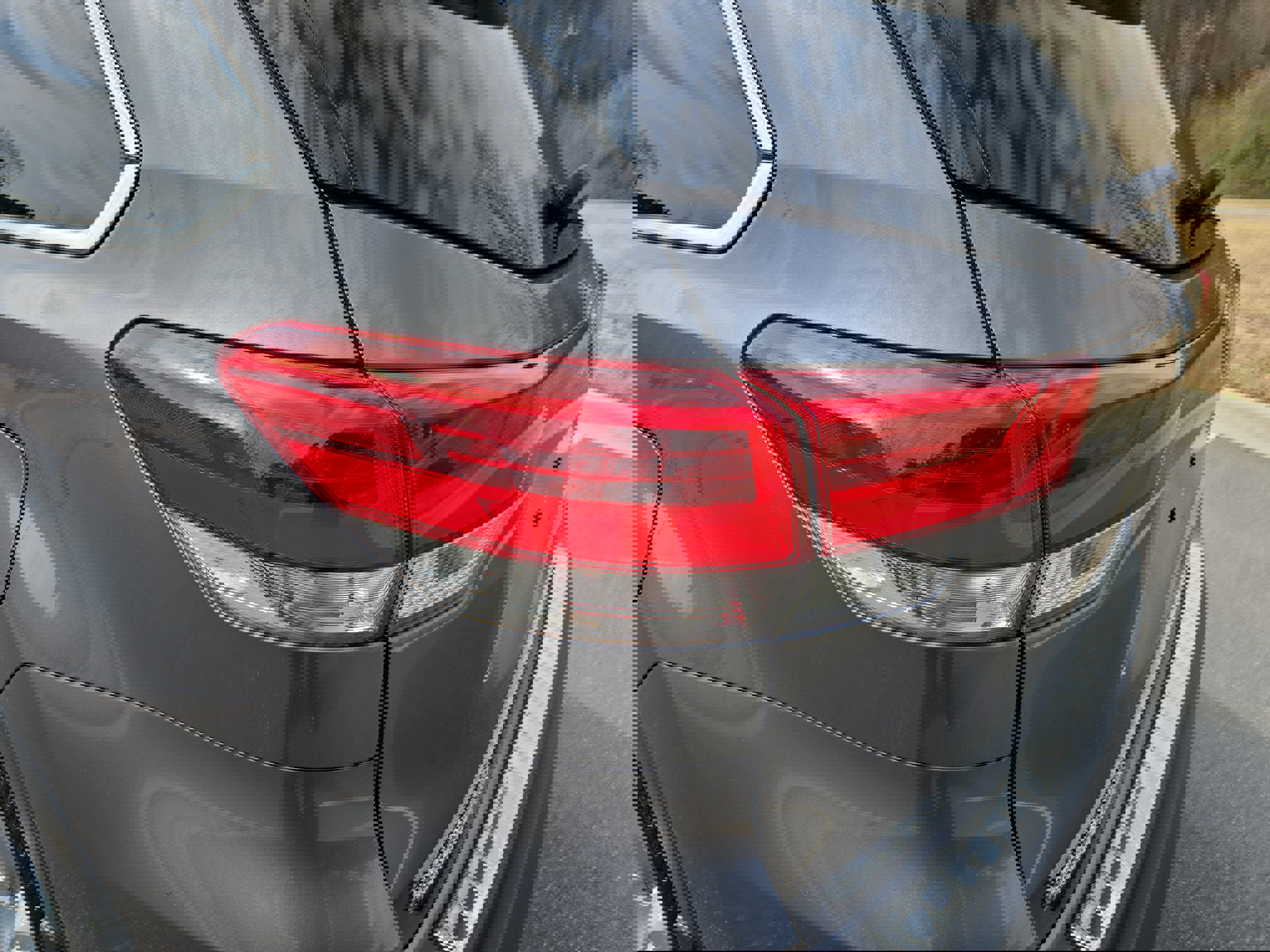 Used 2018 Toyota Highlander Limited image 37